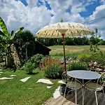Au Clair De Jacuzzi Et Jardin Privatifs Pour La Romance 招待所 Vianne