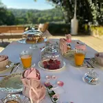 Au Clair De -un Ecrin De Douceur Ou Chaque Detail Est Pense Pour Vous Vianne