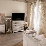Au Clair De -un Ecrin De Douceur Ou Chaque Detail Est Pense Pour Vous Pensionat 4*