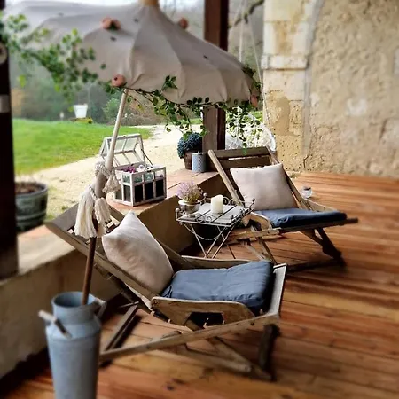 Au Clair De - Calme- Jardin Privatif Avec Jacuzzi Romance -vue Panoramique - Independantes *