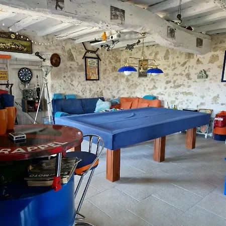Au Clair De -vue Panoramique-bulle De Fraicheur Piscine 10m2 Hors Sol -chambres Independantes- Romance Avec Jardin Et Jacuzzi Privatifs-calme * Vianne