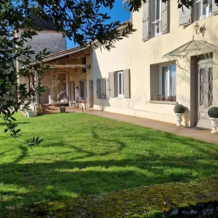 Au Clair De Maison d'hôtes *