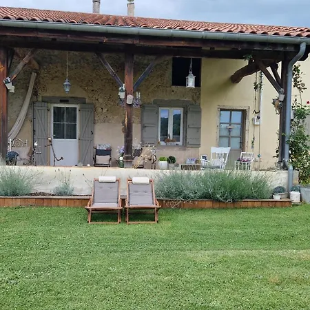 Gasthof Au Clair De -vue Panoramique-bulle De Fraicheur Piscine 10m2 Hors Sol -chambres Independantes- Romance Avec Jardin Et Jacuzzi Privatifs-calme Vianne