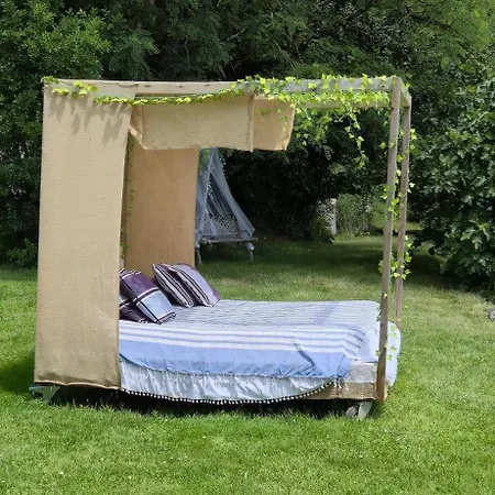 Guest house Au Clair De - Calme- Jardin Privatif Avec Jacuzzi Romance -vue Panoramique - Independantes Vianne