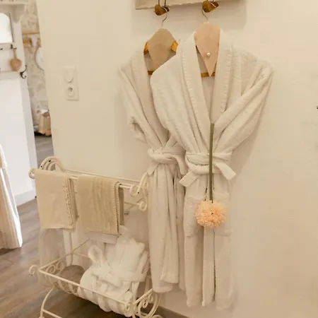 Au Clair De Ce Sont Les Petits Details Qui Font La Difference Guest house
