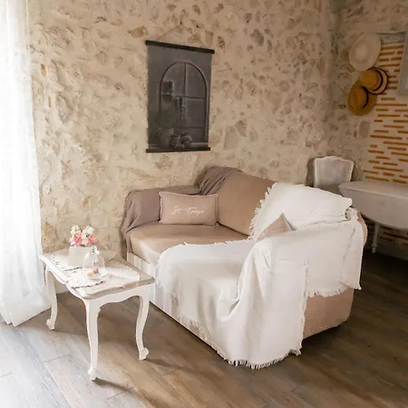 Vendégház Au Clair De Ce Sont Les Petits Details Qui Font La Difference 4*